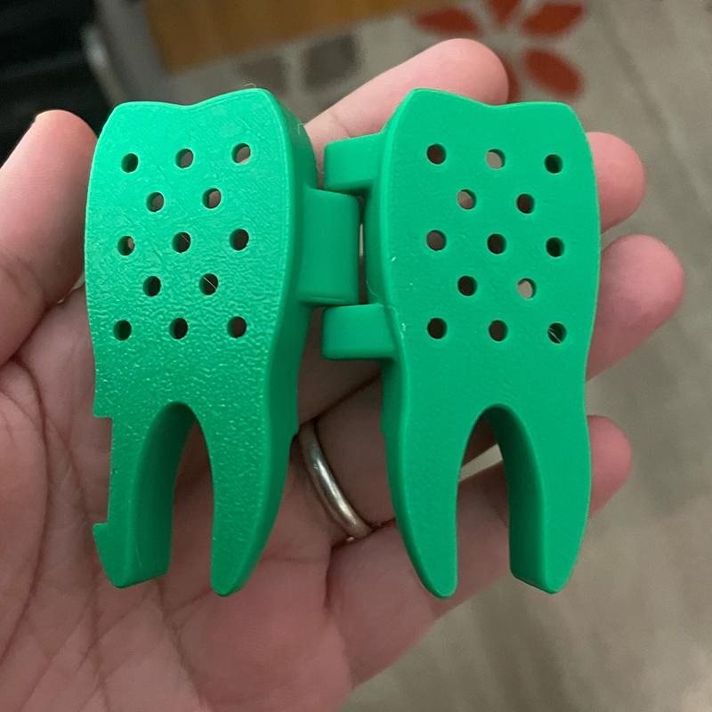 1/3/6Pcs Tooth Shape Design Toothbrush Covers Portable Toothbrush Holders Mini Toothbrush Head Storage Box For Travel Commuting