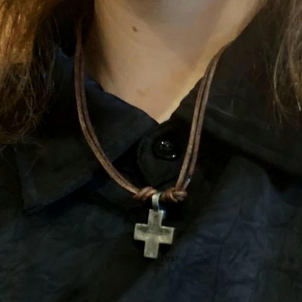 Handmade Craft Rope Leather Necklace Retro Braided Cross Necklace Cross Pendant Necklace Unisex