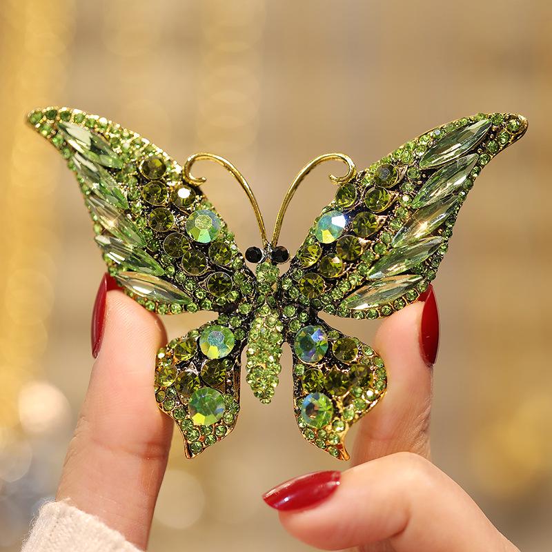 Exquisite European & American Crystal Butterfly Brooch Pin with Classic Shoe Buckle Design