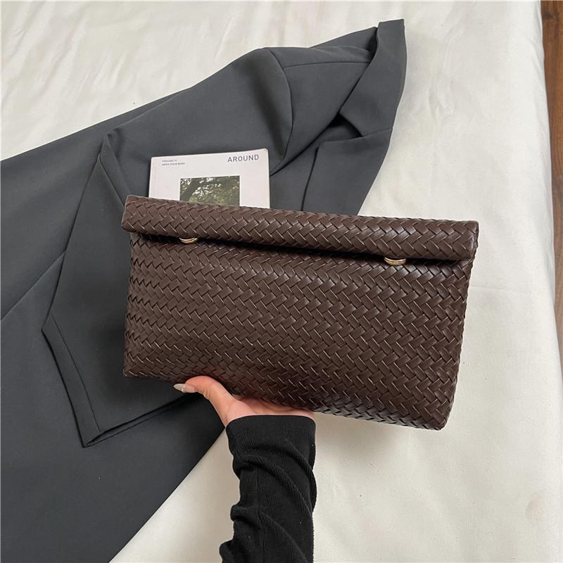 

Темперамент большой вместимости, однотонный, простой и универсальный клатч, высококачественная текстура, повседневная работа, поездки на работу, деловая сумка, женская темно-коричневого