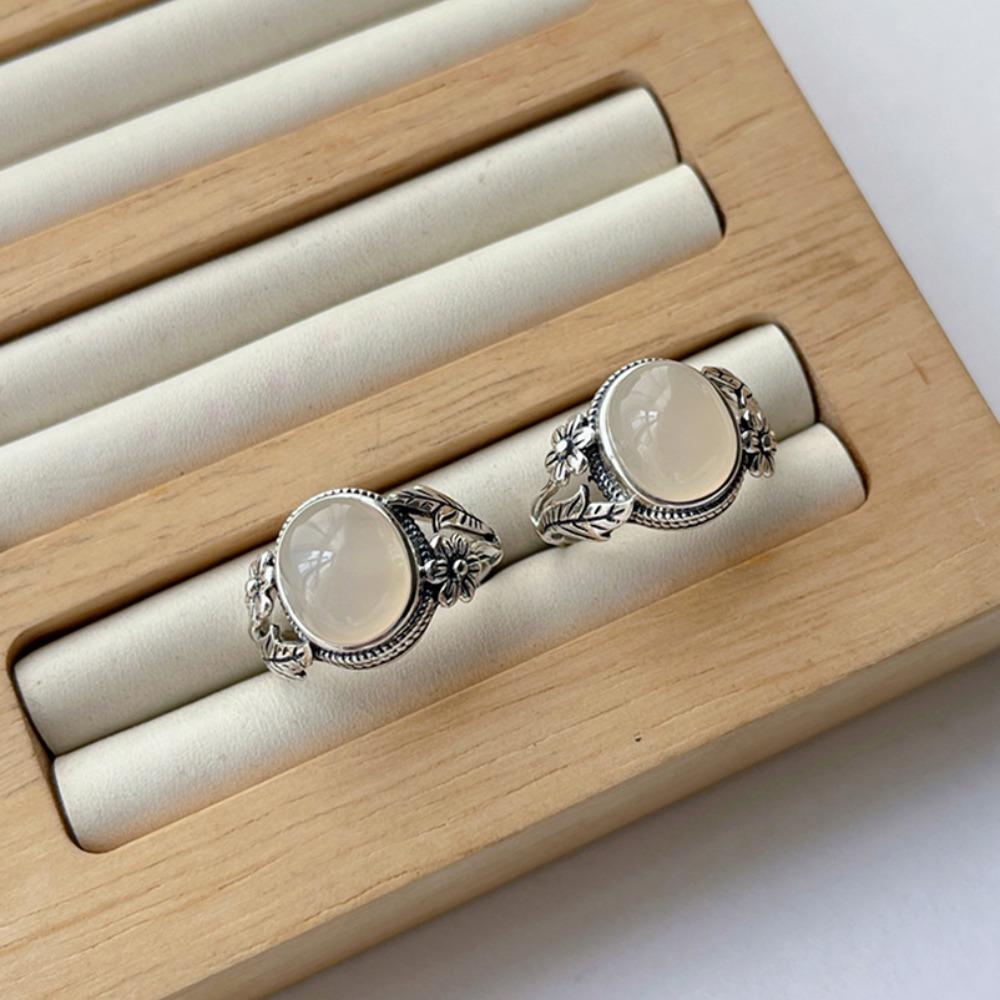 Imitation White Chalcedony Retro Ring Female Thai Silver Versatile Personality Literary and Artistic Fan