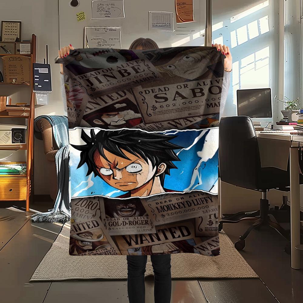 

Фланелевое одеяло с принтом персонажей One Piece, Высококачественное, Удобное для всех сезонов, Декор для дома, Тепло и уют, Идеально для рождественских подарков 80cm x 120cm
