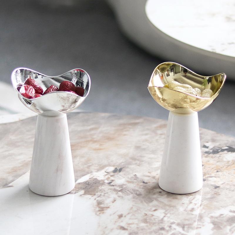 Light Luxury Tall Tea Tray, Coffee Table, Snack Plate, Dried Fruit Plate, Small Fruit Plate, Model Room, Hotel and Bed and Breakfast Decorations