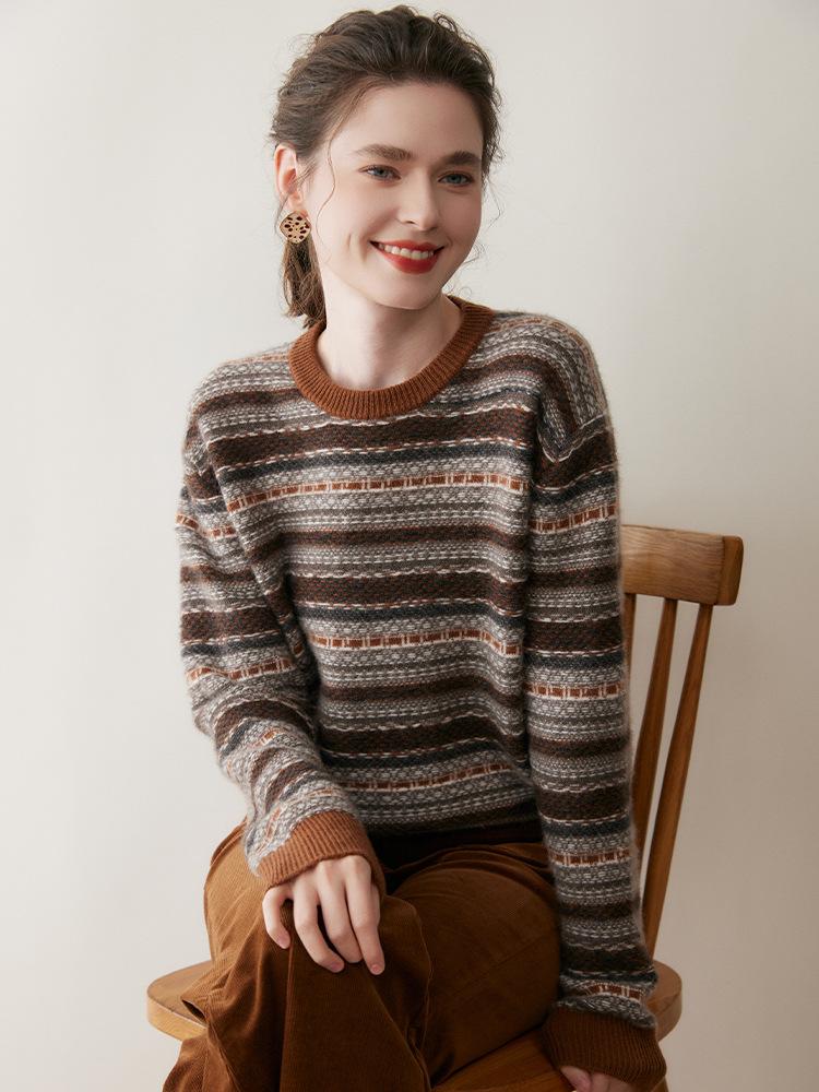 2025 Autumn/Winter Women's Versatile Cashmere Slimming Round Neck Long Sleeve Pullover