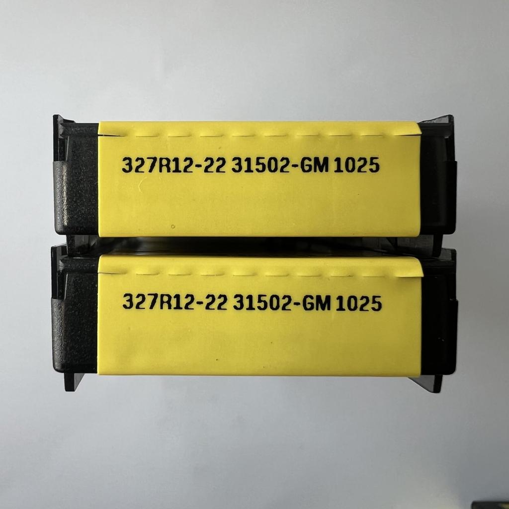 SANDVIK / 327R12-2231502-GM 1025 / Original Swedish hard alloy blade 2 Pcs