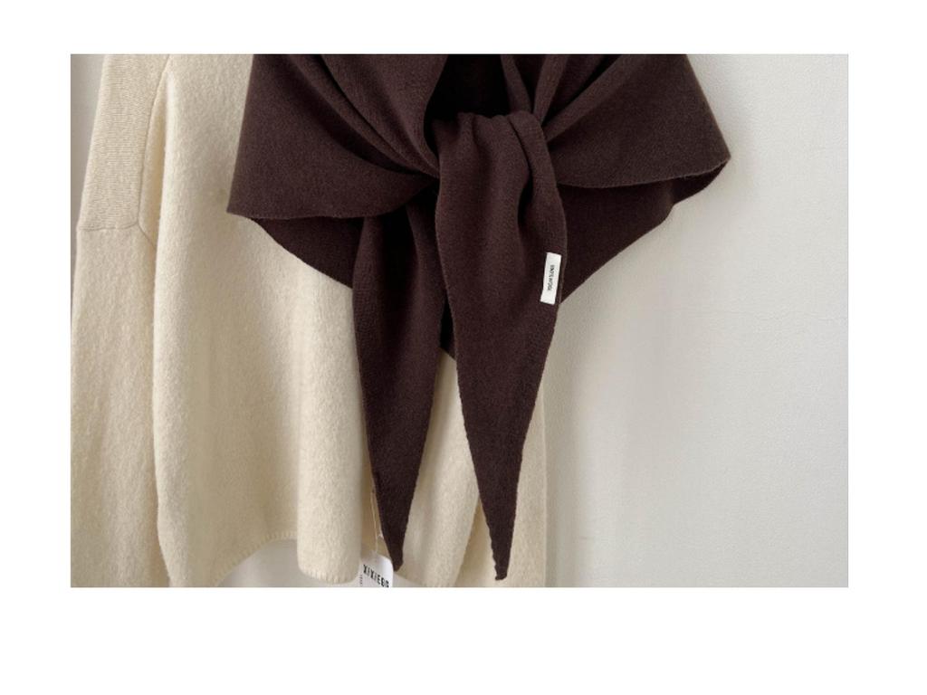 100% Pure Wool Women's Triangle Shawl: Knitted Scarf, Solid Color, High-End and Versatile Neck Warmer