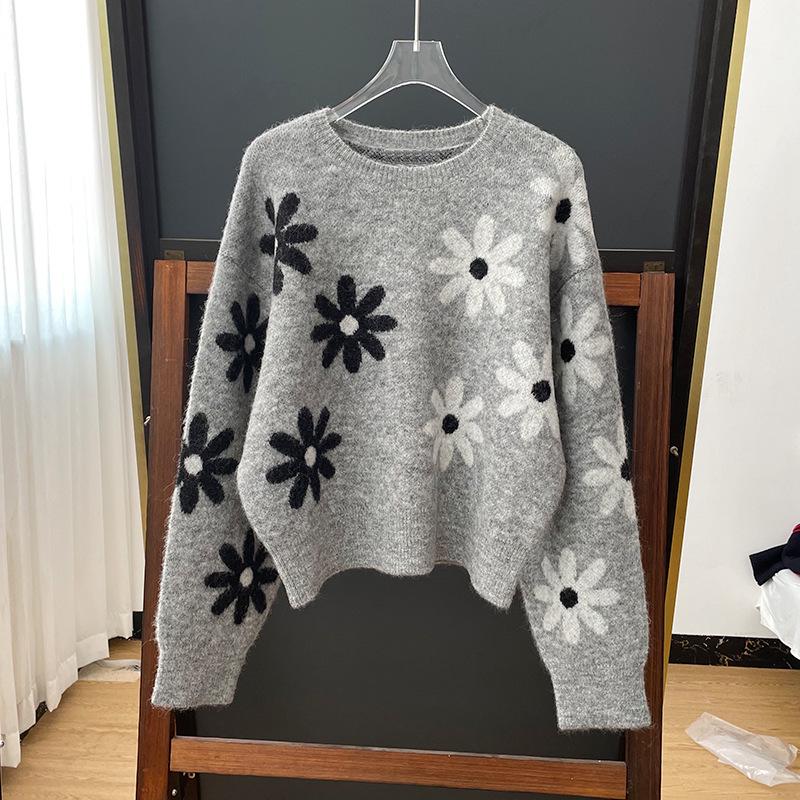 Yingjie S French Artistic Daisy Floral Gray Round Neck Sweater - Autumn/Winter '23 Collection