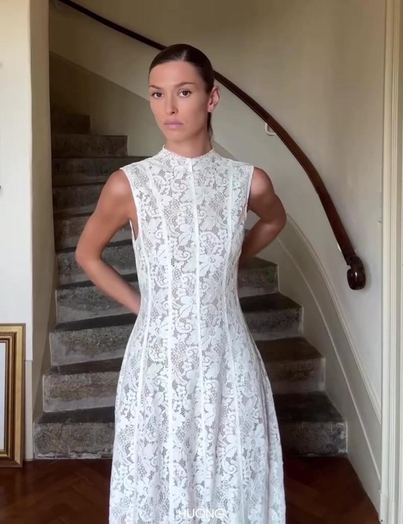 2026 Elegant Women's Sleeveless High Waist Lace Dress