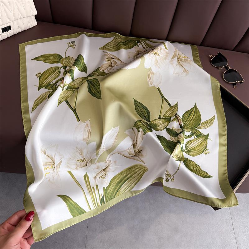 Luxury Designer Print Scarf Women Silk Scarves Square Bandana Hijab Wrap Neckerchief Shawl Kerchief Hair Band Foulard