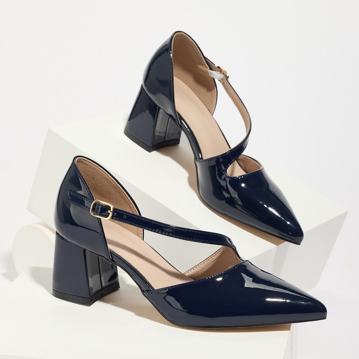 

2026 Модные Минималистичные Туфли на Высоком Каблуке с Острым Носком Женская Обувь Большого Размера Элегантная Резиновая Подошва Подкладка из ПУ 35