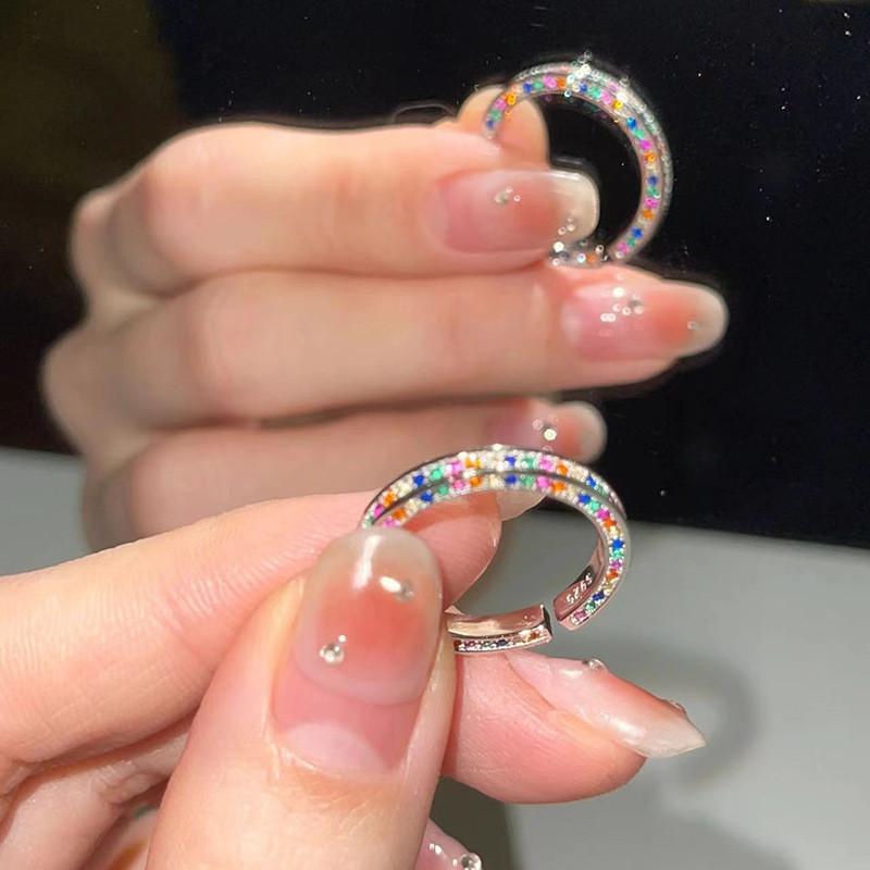 

Chic Rainbow Ring For Women With Unique Design And Elegant Diamond Accents