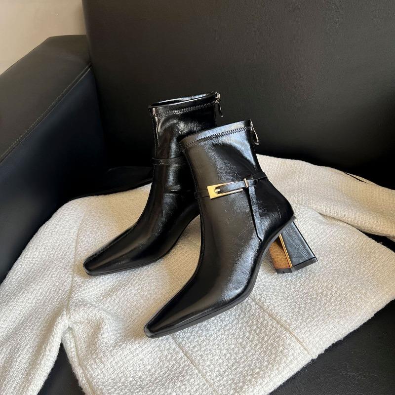 

Retro trip buckle square head high heel short boots women s autumn and winter thick heel thin boots short rear zipper fashion 35