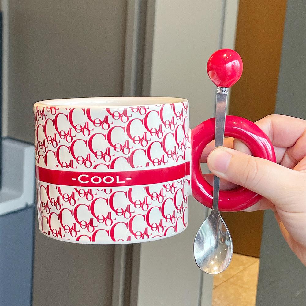 Souvenirs for Girls High End Ceramic Mug with Lid Couple Water Cup Creative Practical Cup Men Coffee Cup Gift