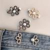 1PC Adjustable No-Sew Waist Buckle Invisible Tightening Button for Oversized Pans, Denim, and Jean Skirt - Non-Piercing Detachable Pearl Pin
