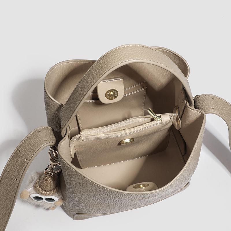 Fashionable and Simple Hand-held Bucket Bag Large-capacity Versatile Commuting Single-shoulder Crossbody Bag
