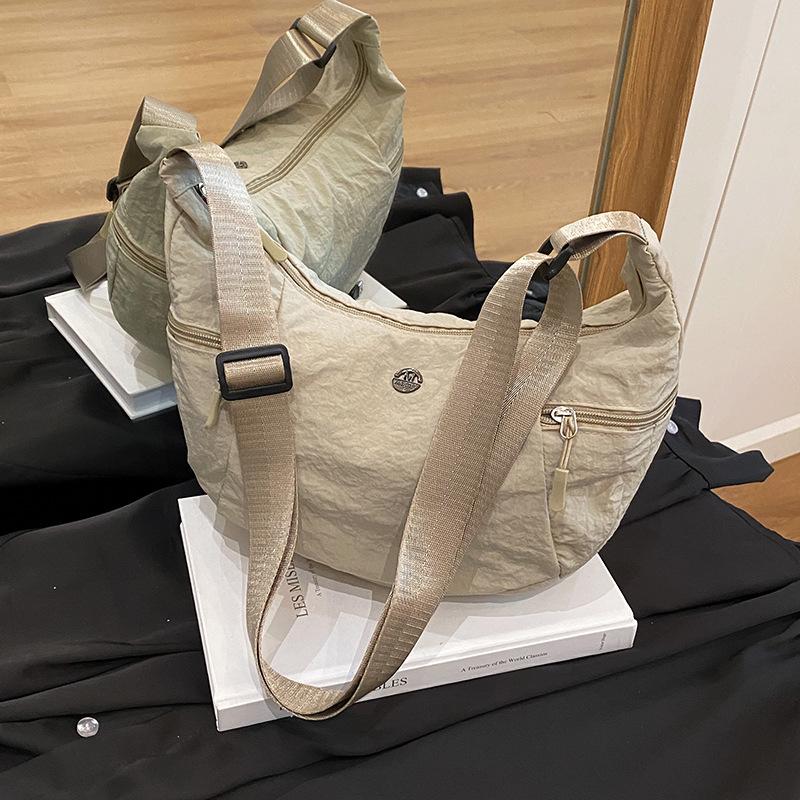 Oxford Cloth Fashionable Large-capacity Casual Bag Spring New Make-up Class Wide Shoulder Strap Single Shoulder Messenger Bag