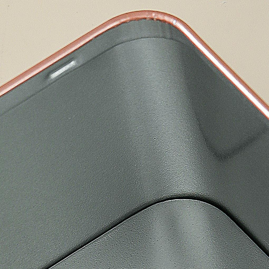 Exquisite und praktische Blechdose aus Metall für vielfältige Anwendungen. Leere rechteckige Vorratsdosen aus Metall.