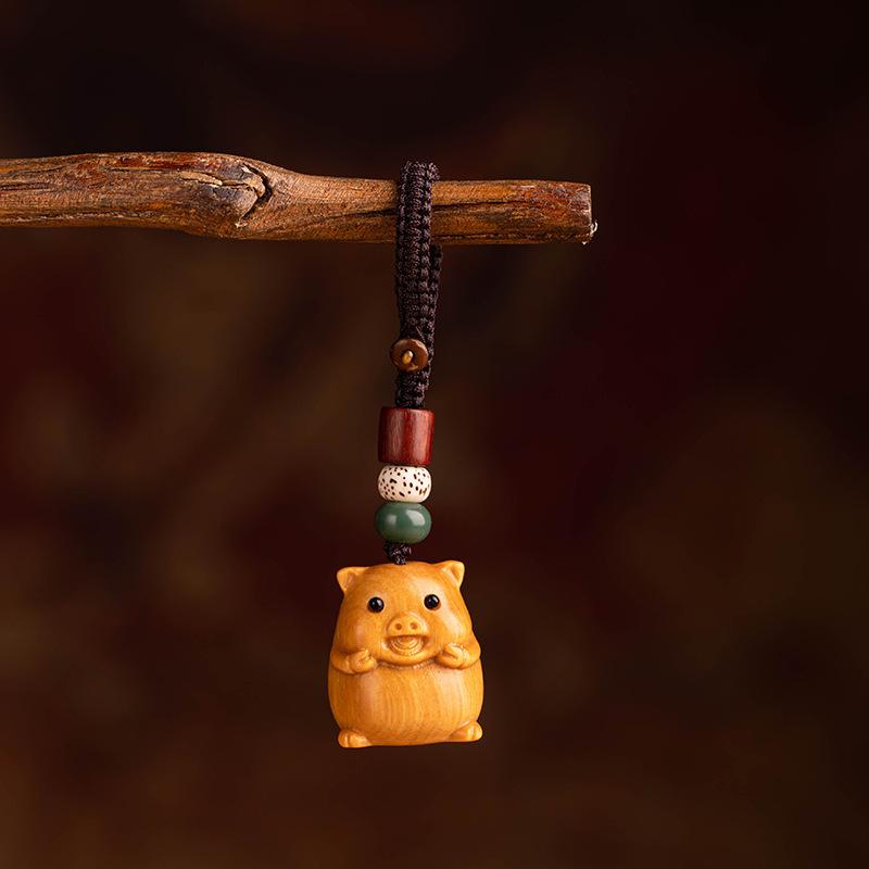 Sandalwood Zodiac Keychain: Rat, Ox, Tiger, Rabbit, Snake, Horse, Sheep, Monkey, Rooster, Dog, Pig, Dragon Car Pendant