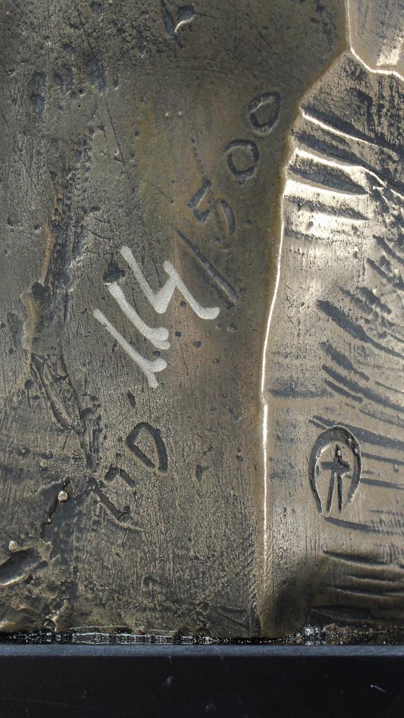 Labrador Retriever - Dog Statue, Bust On Stone Base, Sculpture, Trophy for Dog Show by Art-Dog Brand