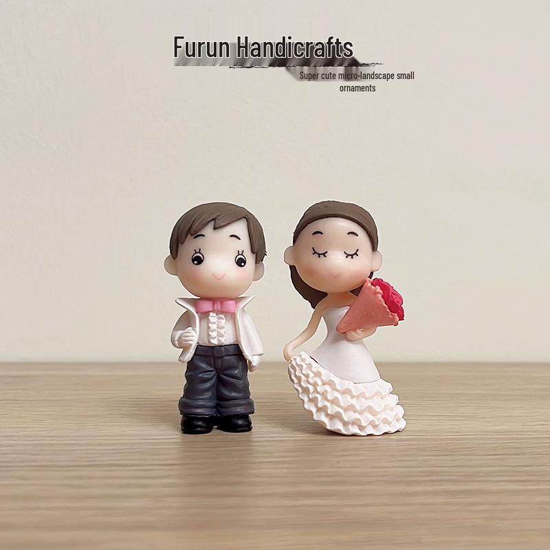 Cartoon Couple PVC Figurines: Wedding Dress Cake Toppers and Car Ornaments