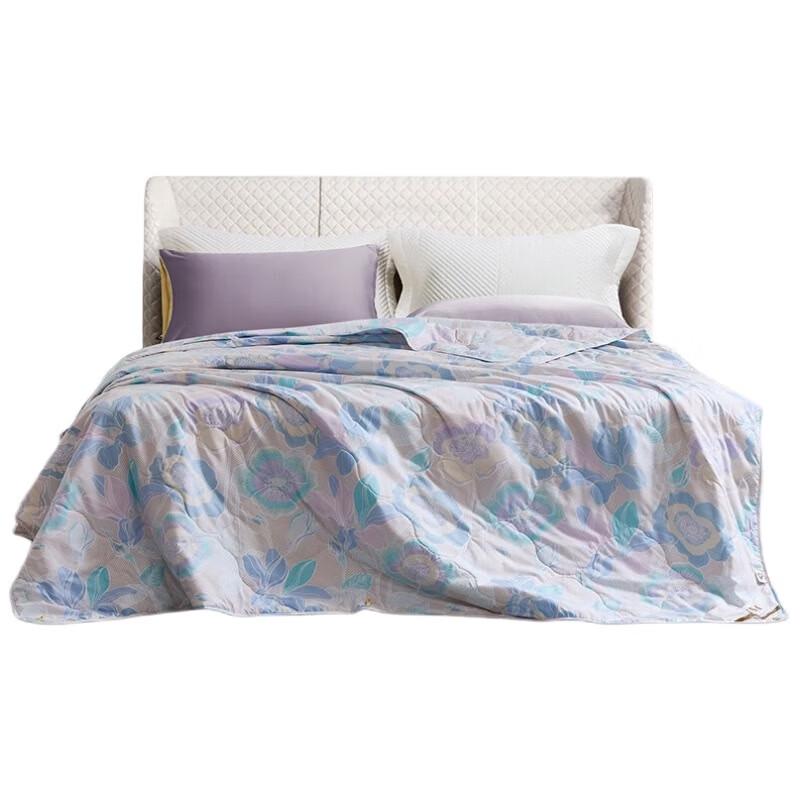 FUANNA  Leaf Whisper  Cooling Antibacterial All-Season Quilt
