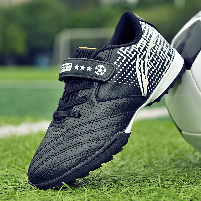 

Children s football shoes 2025 new boys breathable professional Velcro special broken nails TF training shoes Jinjiang 38 сапфіровий