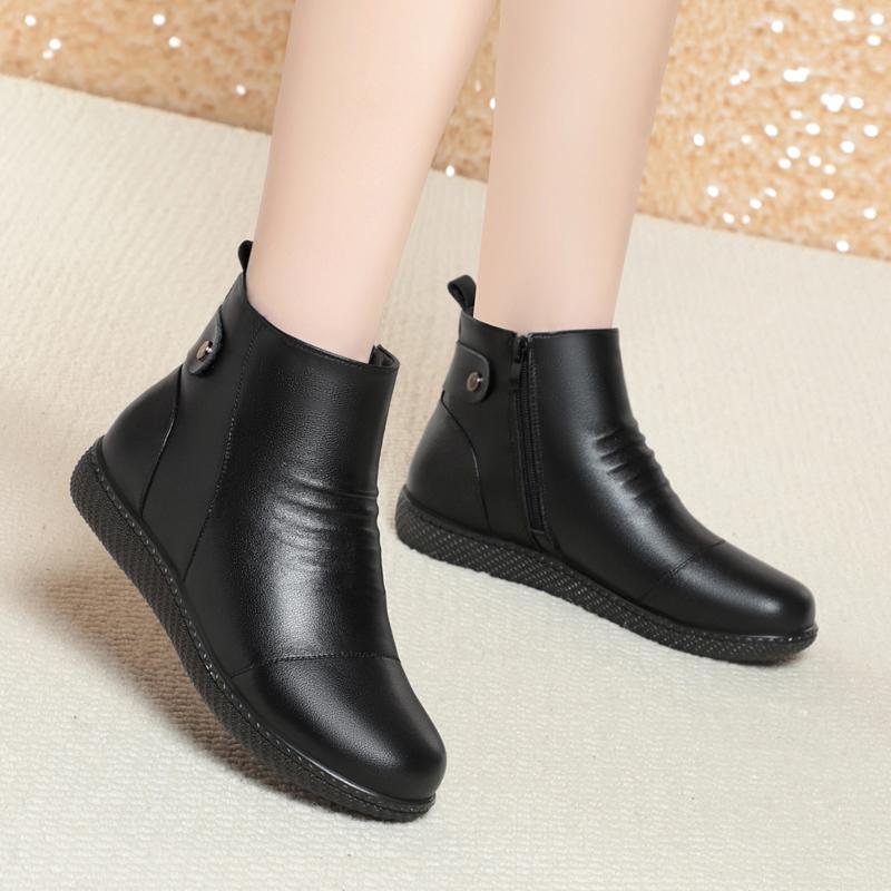 Fashion AIYUQI Snow Boots Women 2025 New Anti slip Genuine Leather Mother Boots Flat Large Size Wool Warm Women's Short Boots