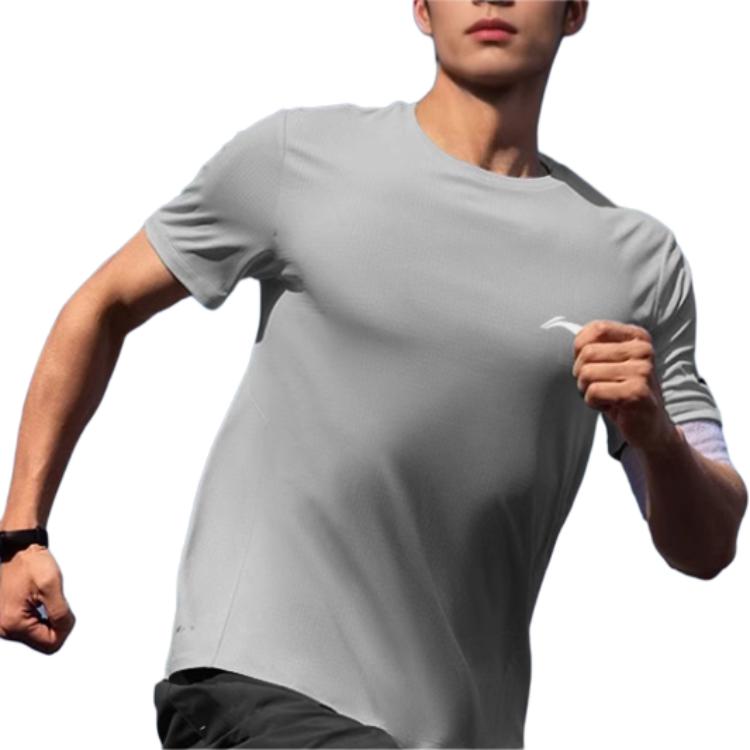 Li Ning Solid Color Logo Print Slim Fit Lightweight Fitness Shirt Men Tops Deep-Gray YUDT061-3