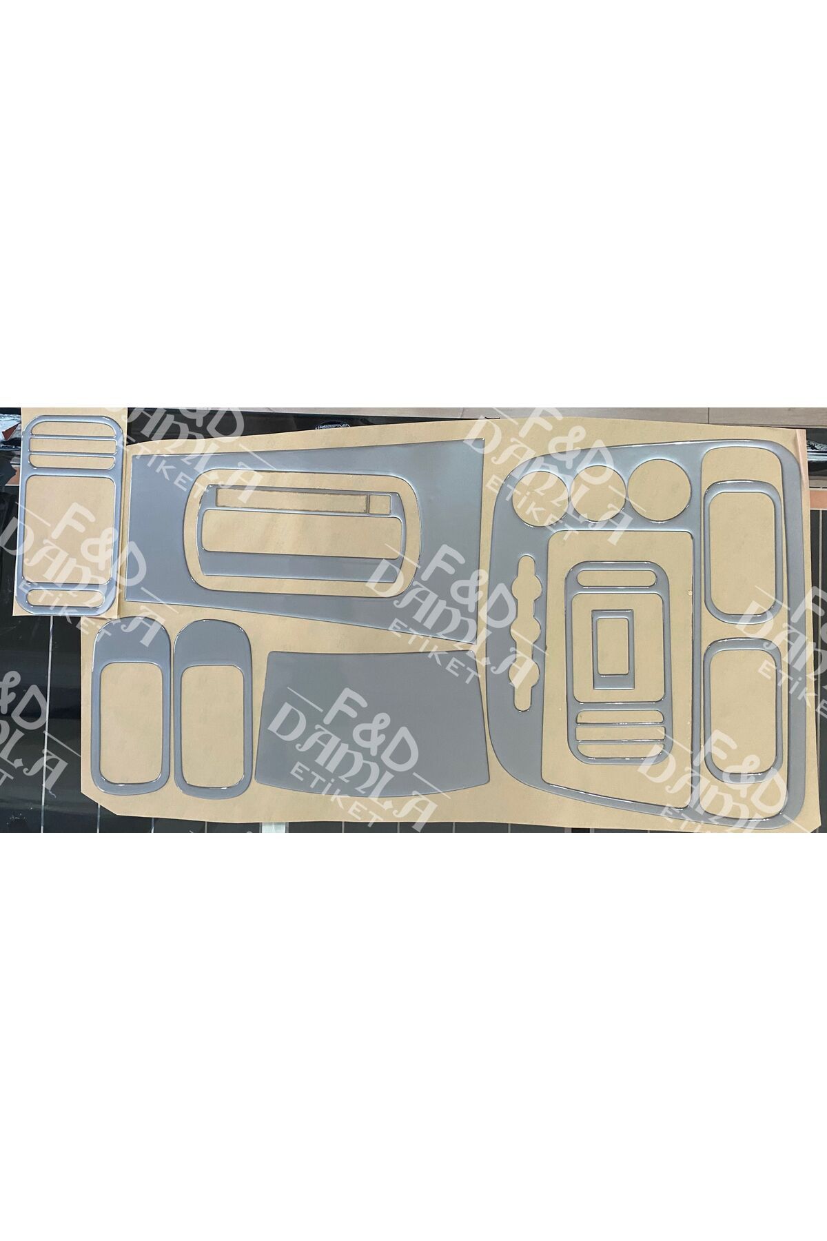 

Honda Civic 2001-2006 Otomatik ES Paket Uyumlu Maun Kaplama Gümüş Gri Renk