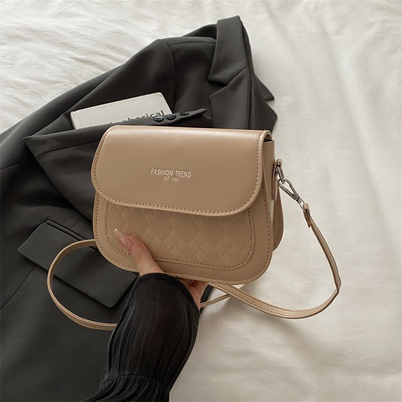 

High value bag women s new trendy texture versatile shoulder bag fashion trendy messenger saddle bag хаки