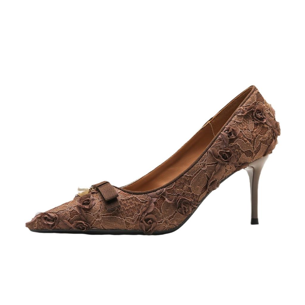Fashion Show Flower Shoes Gentle Lady Autumn and Winter New Versatile Fine Heel Pointed Pearl Shallow Mouth Single Shoes Women