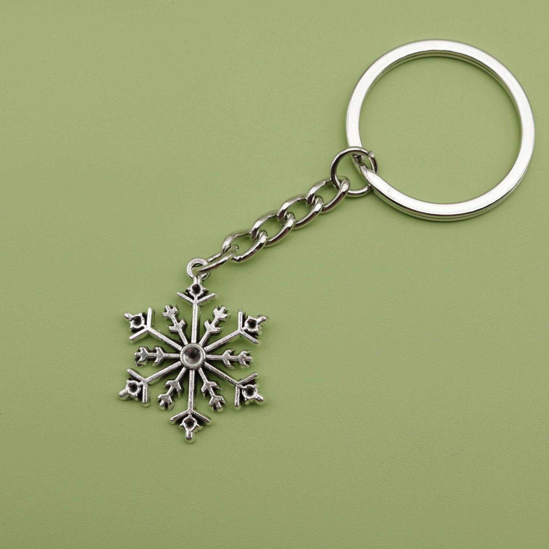 Hot Selling Simple Snowflake Keychain Jewelry Pendant