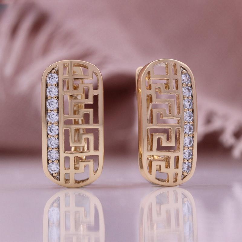 Eleganckie kolczyki w stylu boho Hollow Ball Dangle dla kobiet Vintage Gold Color Clip Kolczyki Geometryczna biżuteria Modne dodatki