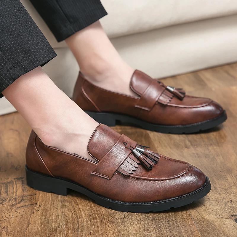 Men Casual Shoes Fashion business dress Soft Moccasins Loafers High-Quality men Leather Wedding shoes Gommino Zapatos Chaussure