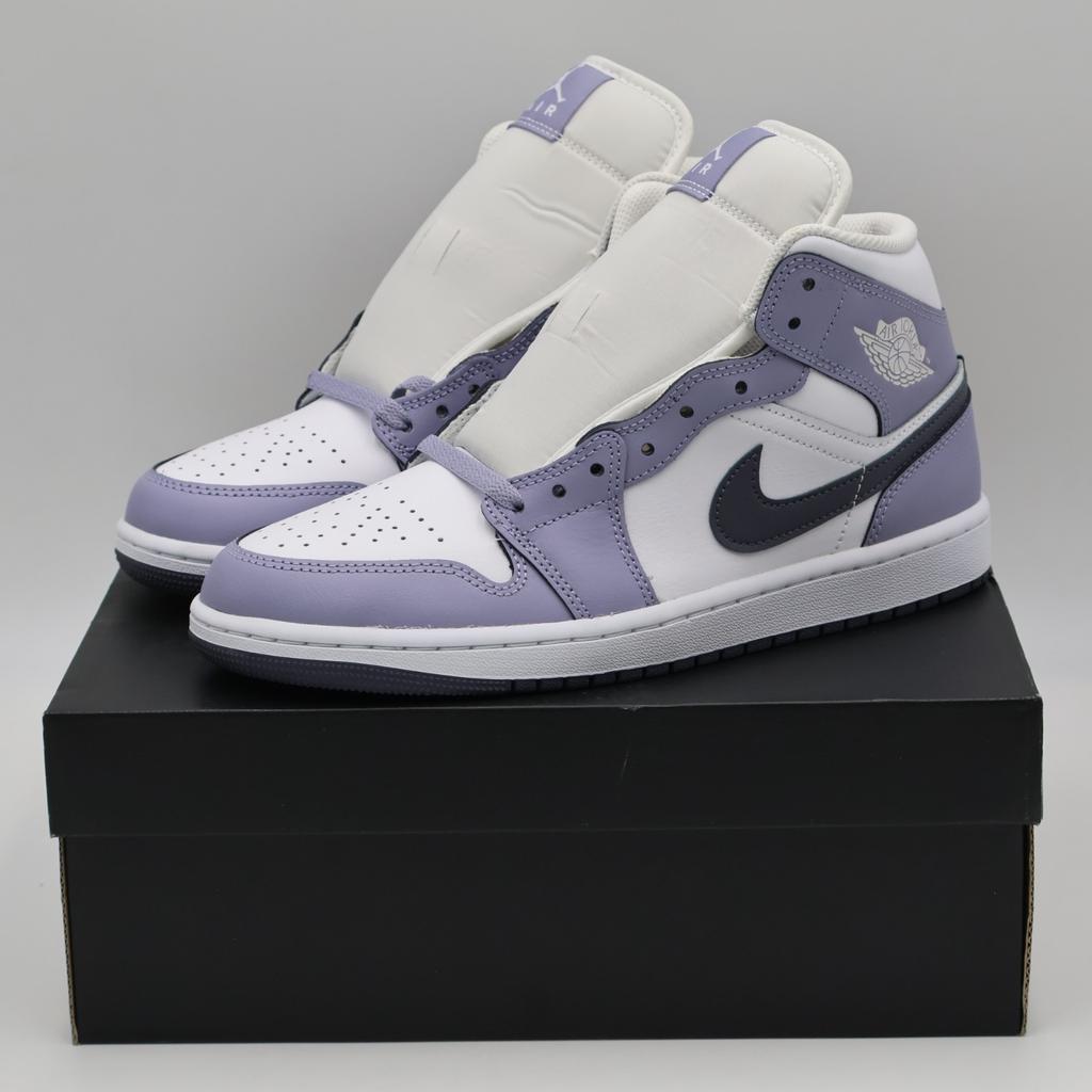 DQ8426-145 Nike Air Jordan 1 Mid Light Purple (Men's)