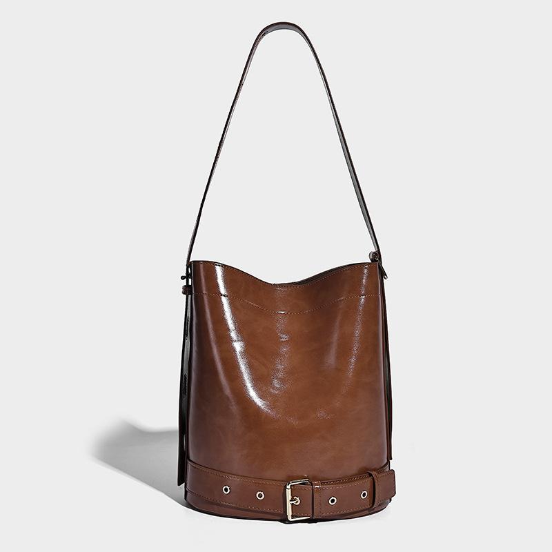 Niche Single Shoulder Bucket Bag for Women 2025 New Minimalist Style Crossbody Bag High-end Large Capacity Tote Bag