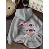 Nuova felpa con cappuccio per bambini autunno/inverno con stampa di un'auto sportiva, un capo streetwear casual a maniche lunghe in stile pullover.
