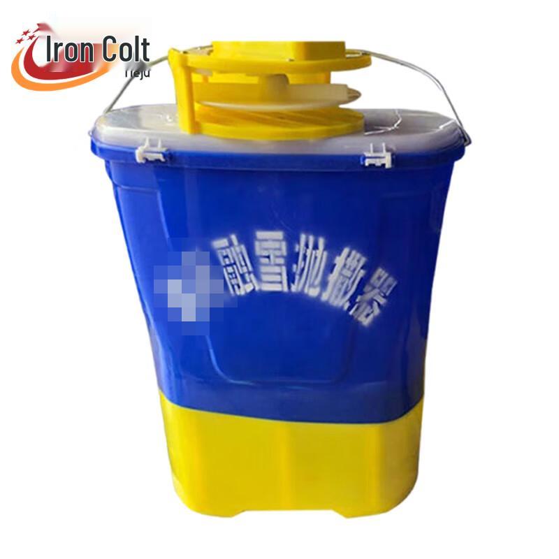 Iron Horse Automatic 20L Backpack Snow & Ice Melt Spreader