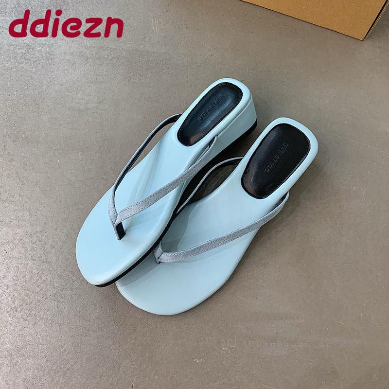 Fashion Footwear Low Heel Flip Flops Women Slippers Wedges Shoes Female Slides Sandals Fashion Round Toe Ladies Wedges Slippers Shoes