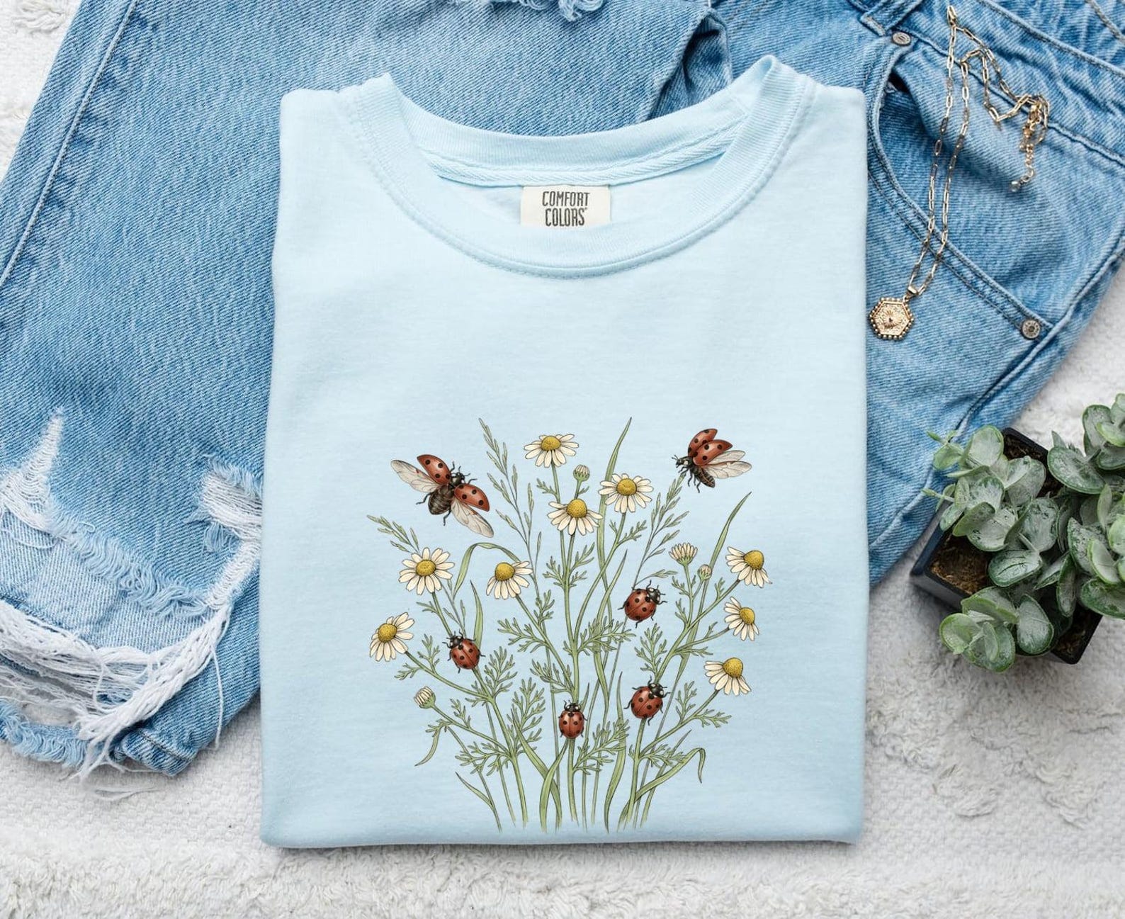 Ladybug Floral Shirt Cottagecore Nature Gift Women Botanical Tee Ladybug T-Shirt Cottage Enthusiast Botanical Tshirt Wildlife Graphic S