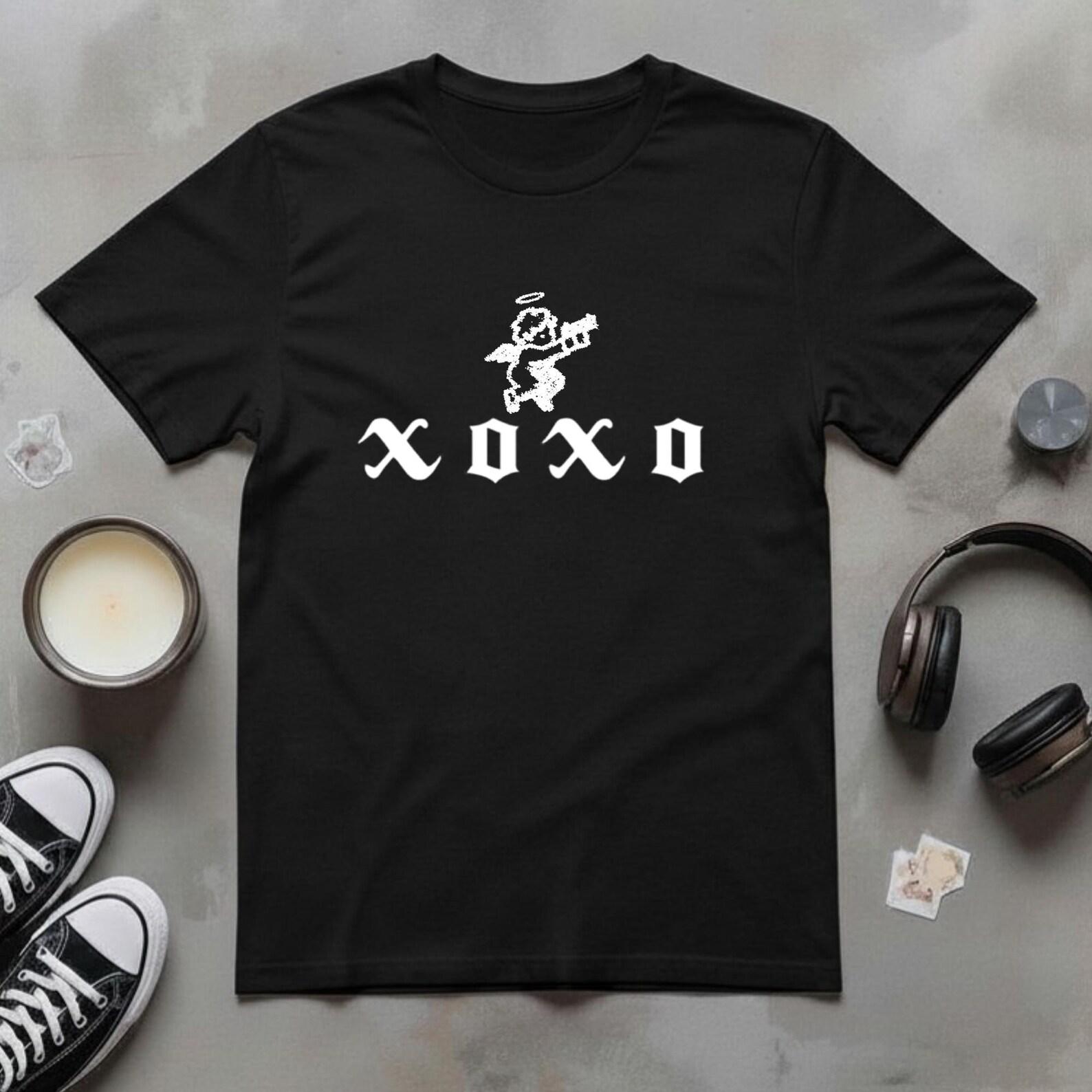 XOXO Graphic Tee, Minimalist Streetwear Shirt, Unisex Urban Apparel M