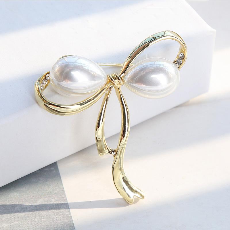 Pearl Corsage Brooch Jumper Cardigan & Shawl Pin Cute Bow Design Long-lasting Color Exquisite Hypoallergenic Women's Accessory