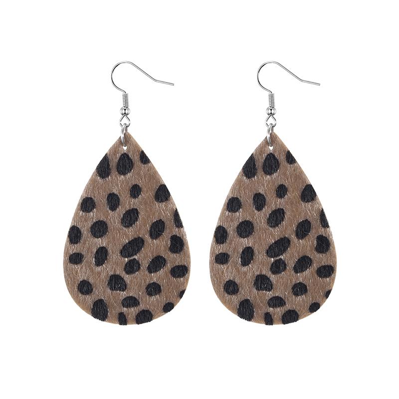 Fashion Leather Earrings Lightweight Faux Leather Leaf Earrings Teardrop Dangle Handmade For Women Girls Jewelry Wholesale