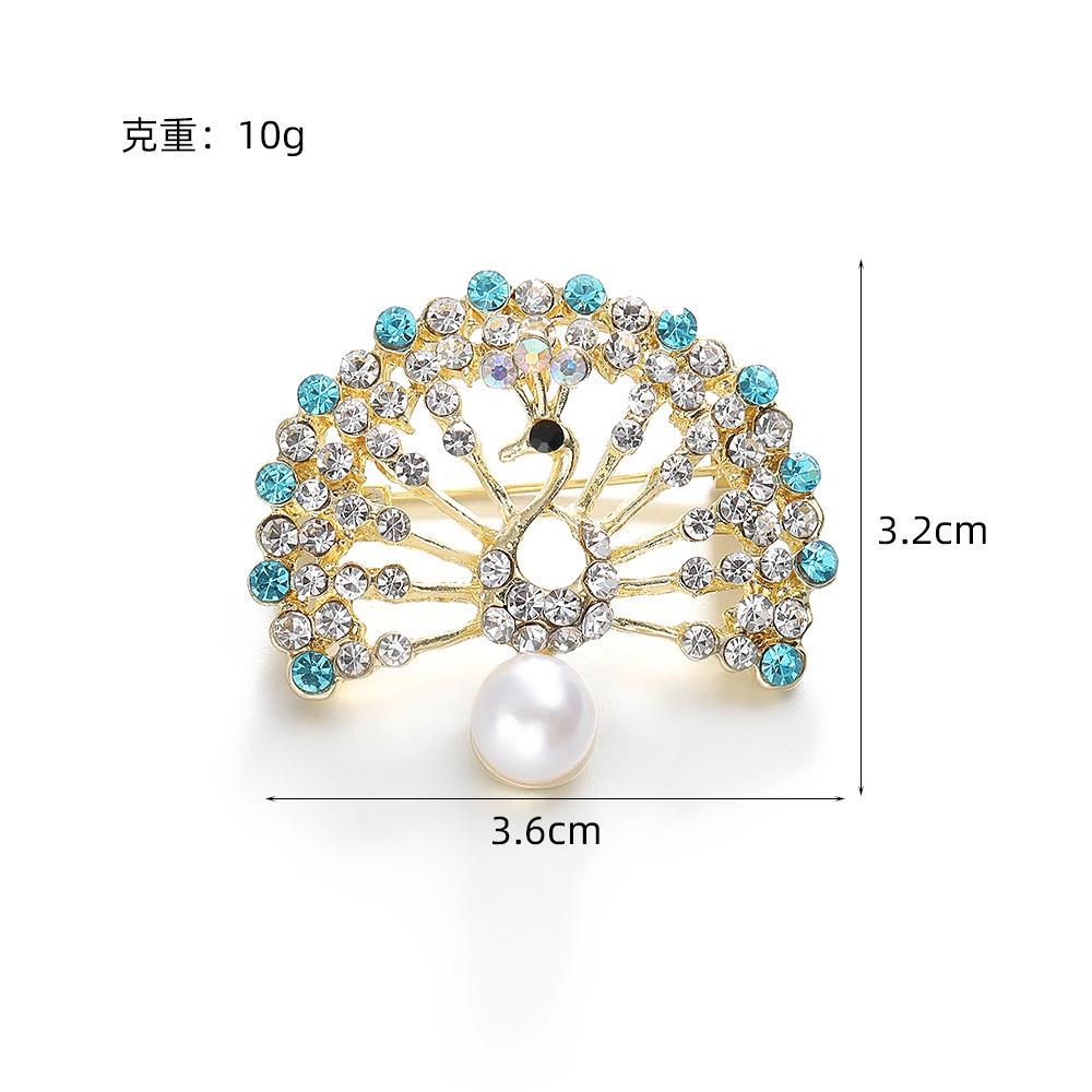 Creative Peacock Half Round Full Diamond Brooch Fashion Brooch Accessories Temperament Suit Pin
