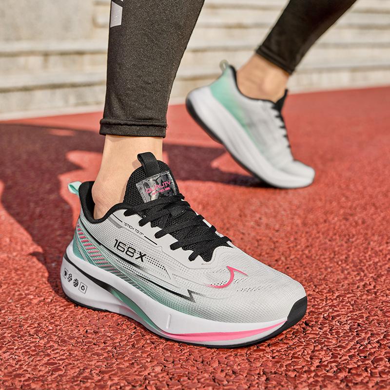 Men's and Women's 2025 Outdoor Carbon Board Running Light and Breathable Student Body Test Running Shoes Large Size Marathon Running Shoes