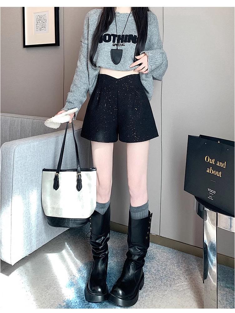 Women's Winter 2024 Black Woolen High-Waisted Wide-Leg Bootcut Shorts