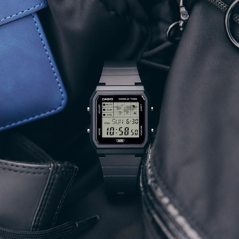 Casio Men's Resin Water Resistant Alarm Quartz Watch LF-30W-1A