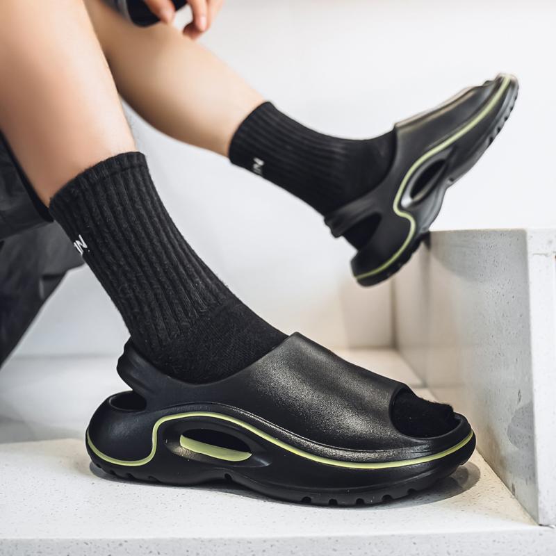 Fashion Summer New Fashion Comfortable Men's Sandals Breathable Soft Non-slip Flat Men's Shoes Indoor Outdoor Beach Sandals Men Slippers