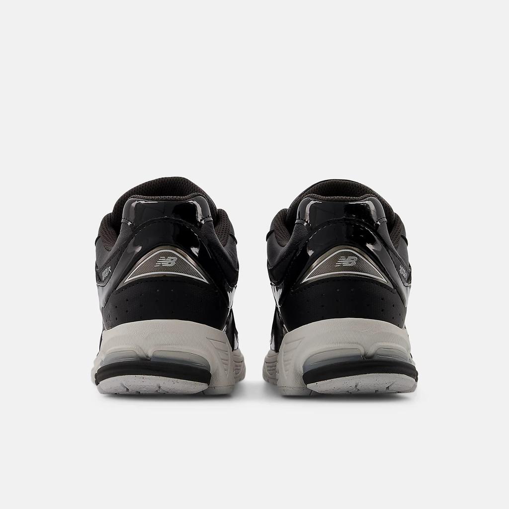 U2002RD New Balance 2002 Leather Pack Balck (Men's)