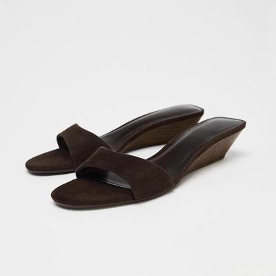 2025 Women's New Style Elegant Slope Heel  Cool Slippers Summer Women's Fashion Open Toe Shoes Ladies Evening Party Shoes